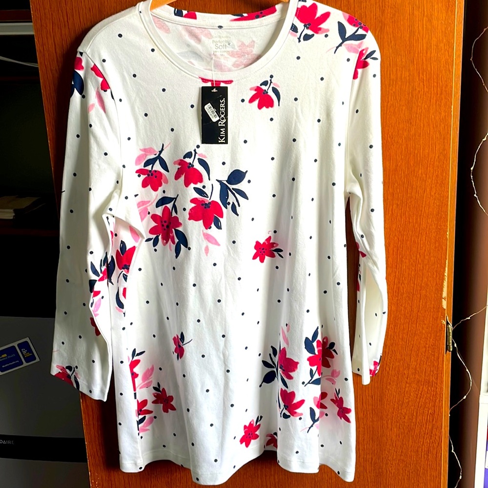Kim Roger cotton top size medium
